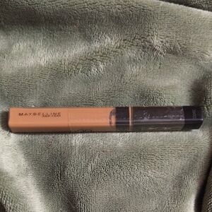 030 Cafe Maybelline FitMe Concealer